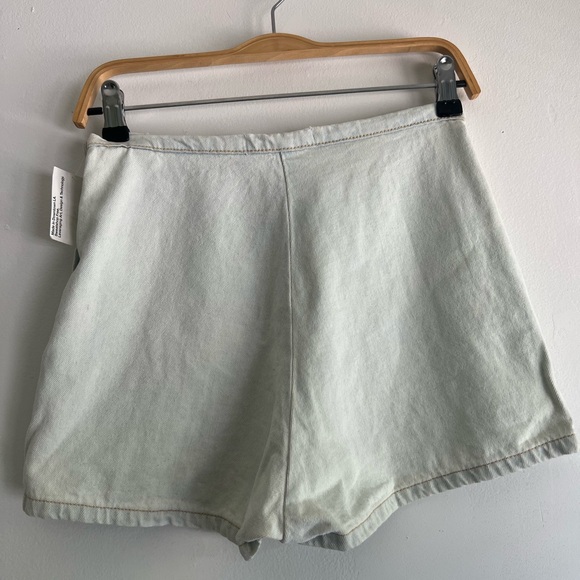 AA high waisted denim shorts (light wash indigo) - Picture 3 of 3